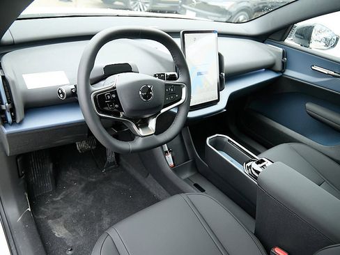 New 2026 Volvo EX30 Plus image 12