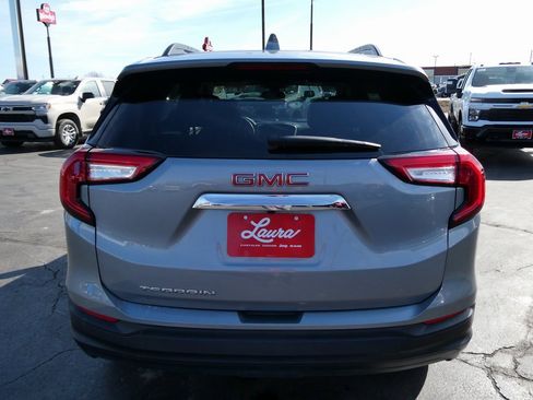 Certified 2024 GMC Terrain SLE w/ Driver Convenience Package image 6
