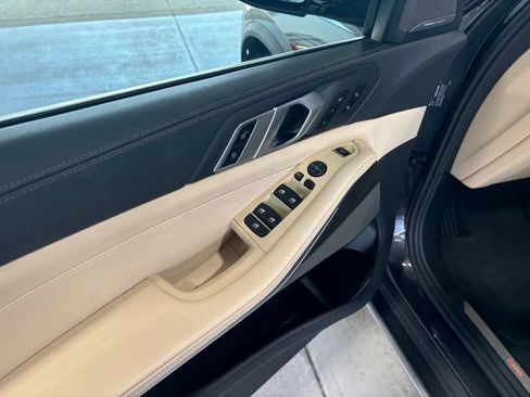 Used 2021 BMW X5 sDrive40i w/ Premium Package RWD image 10