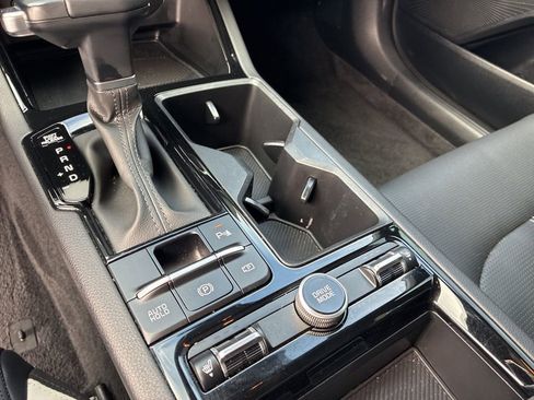 Used 2025 Kia K5 GT-Line image 32