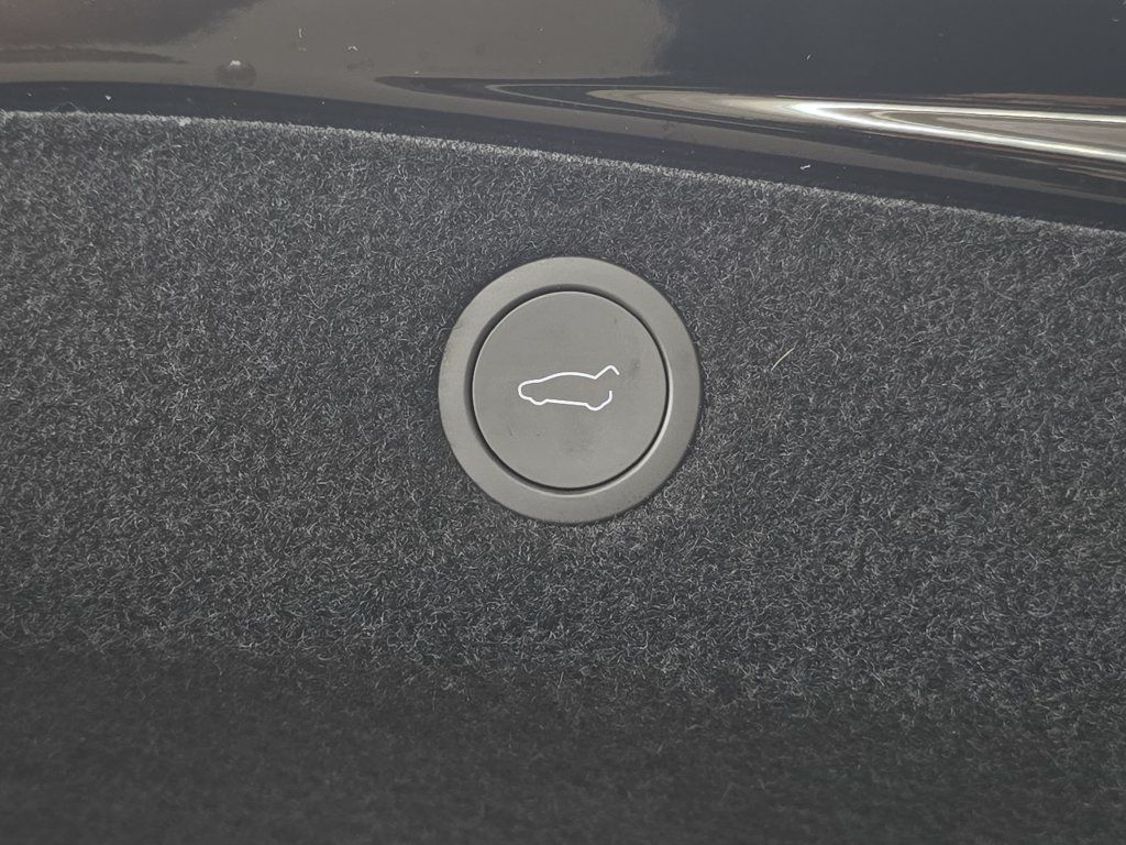 Used 2024 Tesla Model 3 Standard Range RWD image 31