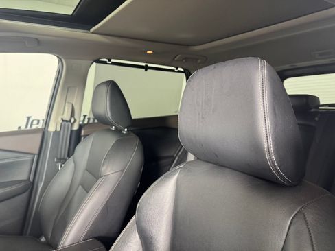 Used 2021 Nissan Rogue SL w/ Premium Package AWD/4WD image 10