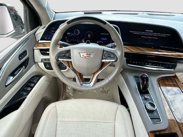 Used 2024 Cadillac Escalade Sport Platinum AWD/4WD image 17