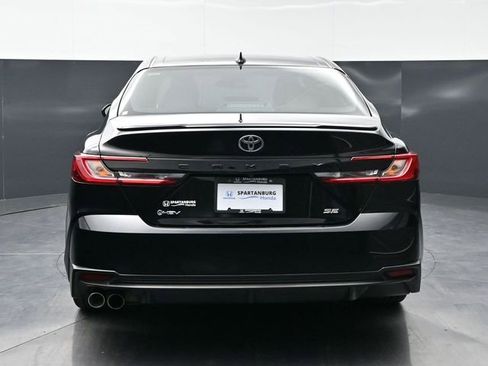 Used 2025 Toyota Camry SE image 6