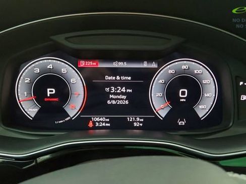 Used 2023 Audi Q8 Premium w/ Convenience Package AWD/4WD image 40