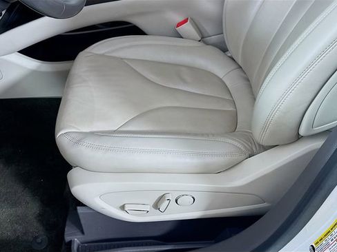 Used 2017 Lincoln MKX Select w/ Select Plus Package image 23