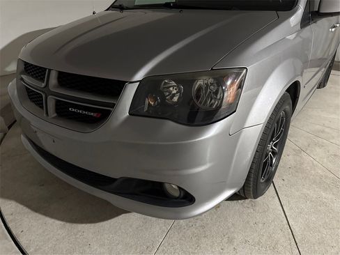 Used 2017 Dodge Grand Caravan GT image 22