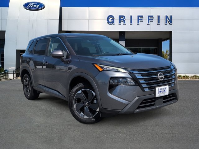 Used 2025 Nissan Rogue SV AWD/4WD image 1