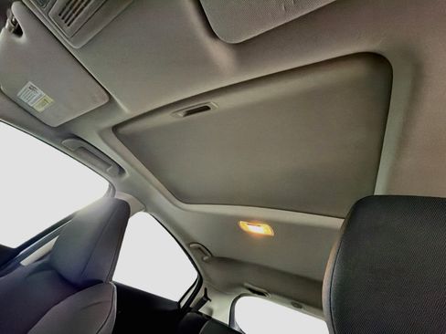 Used 2021 Honda HR-V EX image 32