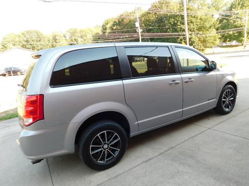 Used 2018 Dodge Grand Caravan GT FWD image 14