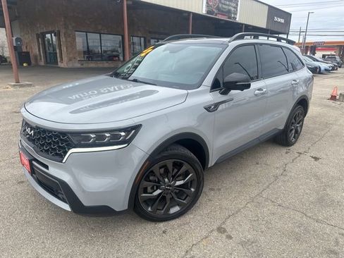 Used 2022 Kia Sorento SX Prestige image 2