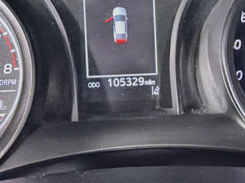 Used 2021 Toyota Camry SE FWD image 19