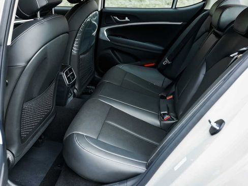 New 2026 Genesis G70 2.5T image 9