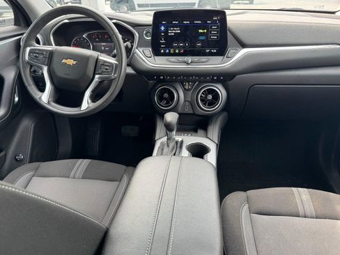 Used 2024 Chevrolet Blazer LT w/ Convenience Package FWD image 14