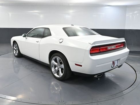 Used 2013 Dodge Challenger R/T image 8