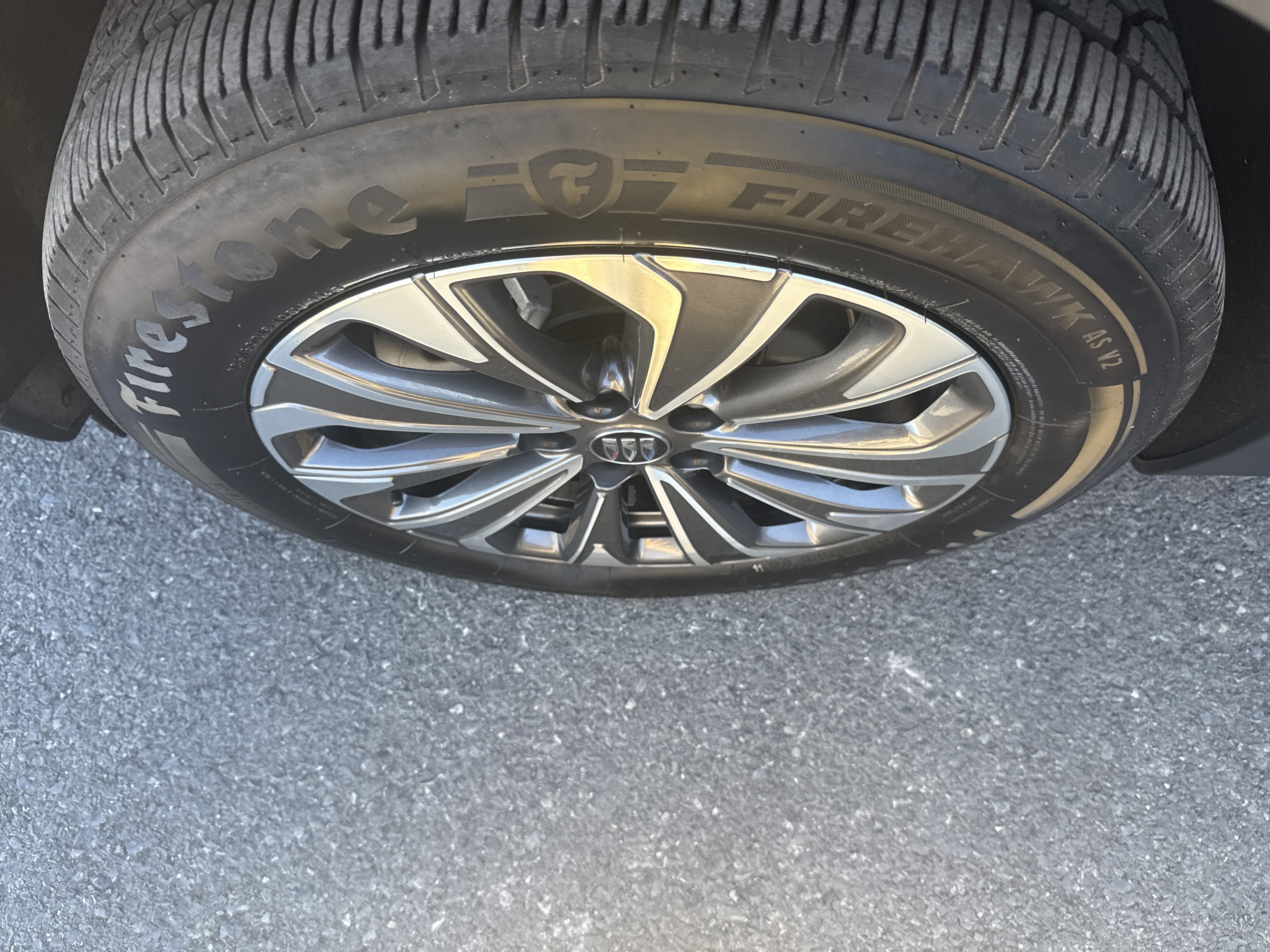 Used 2024 Buick Envision Preferred AWD/4WD image 10