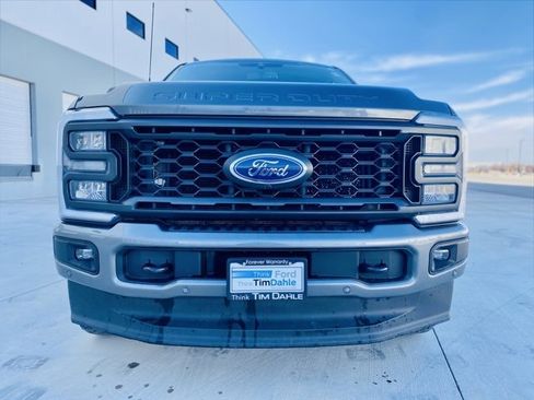 Used 2023 Ford F250 Lariat w/ Lariat Ultimate Package image 2