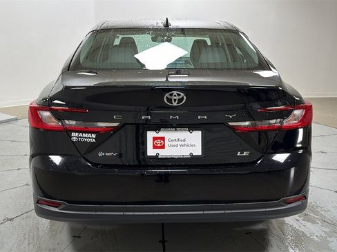 Used 2026 Toyota Camry LE w/ Convenience Package image 4