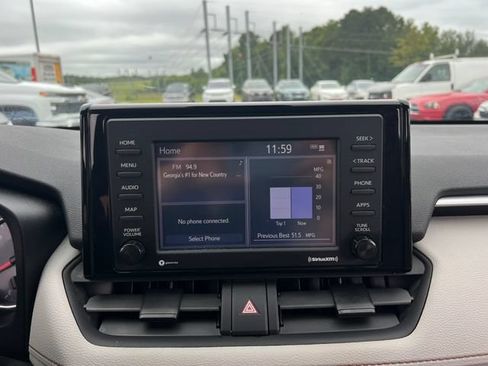 Used 2020 Toyota RAV4 XLE FWD image 22