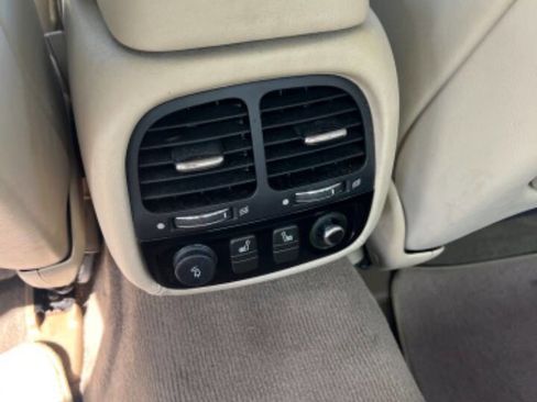 Used 2004 Jaguar XJ8 image 12