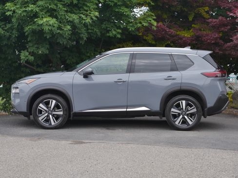 Certified 2023 Nissan Rogue SL w/ SL Premium Package AWD/4WD image 17