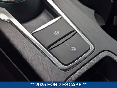 New 2025 Ford Escape ST-Line w/ Tech Pack #1 image 32
