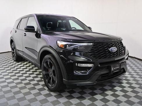 Used 2022 Ford Explorer ST w/ Equipment Group 401A image 9