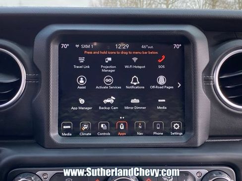 Used 2022 Jeep Wrangler Unlimited Sahara AWD/4WD image 26