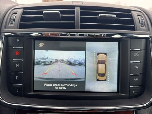 Used 2019 Lincoln Continental Reserve image 23