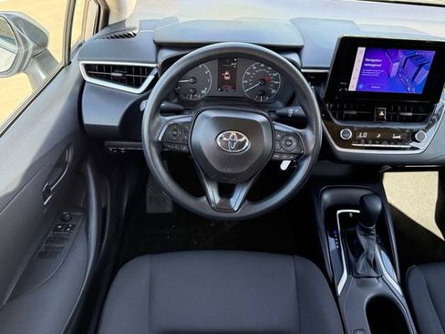 Used 2024 Toyota Corolla LE FWD image 25