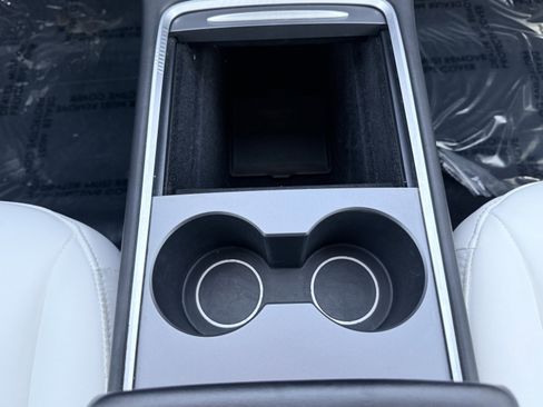 Used 2021 Tesla Model 3 Standard Range Plus image 55