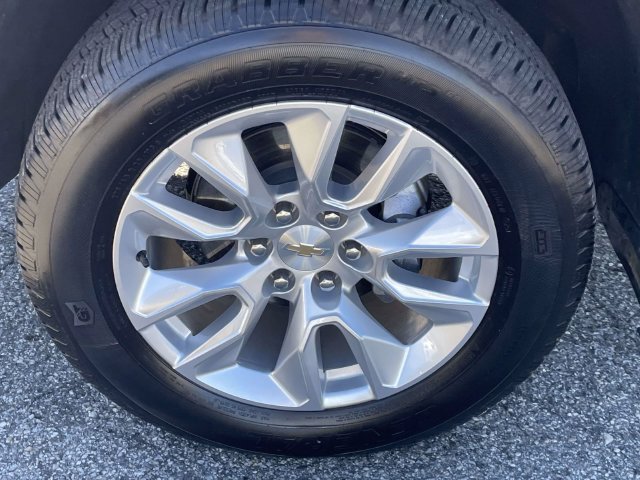 Used 2025 Chevrolet Silverado 1500 Custom RWD image 11