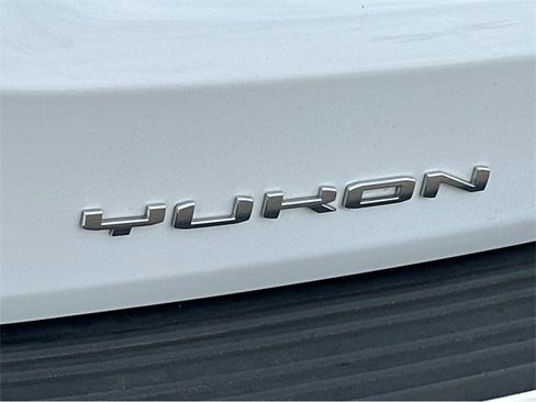Certified 2024 GMC Yukon SLT image 9