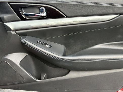 Used 2019 Nissan Maxima 3.5 S w/ Floor Mat Group FWD image 32