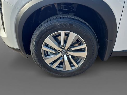 New 2026 Nissan Pathfinder SL AWD/4WD image 9