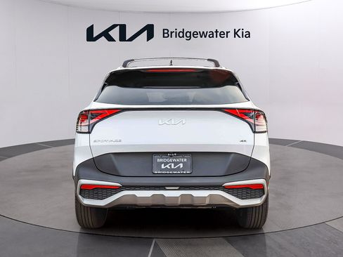Certified 2024 Kia Sportage EX AWD/4WD image 5