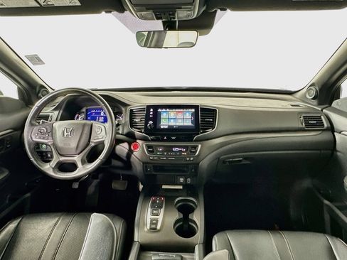 Used 2022 Honda Passport TrailSport image 3