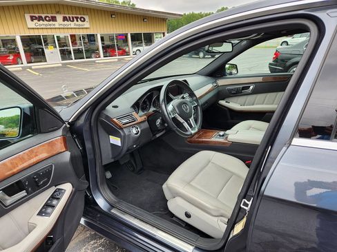 Used 2013 Mercedes-Benz E 350 4MATIC Sedan image 10