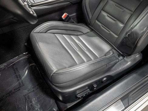 Used 2016 Lexus RC 350 image 32