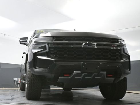 Used 2021 Chevrolet Suburban Z71 AWD/4WD image 25