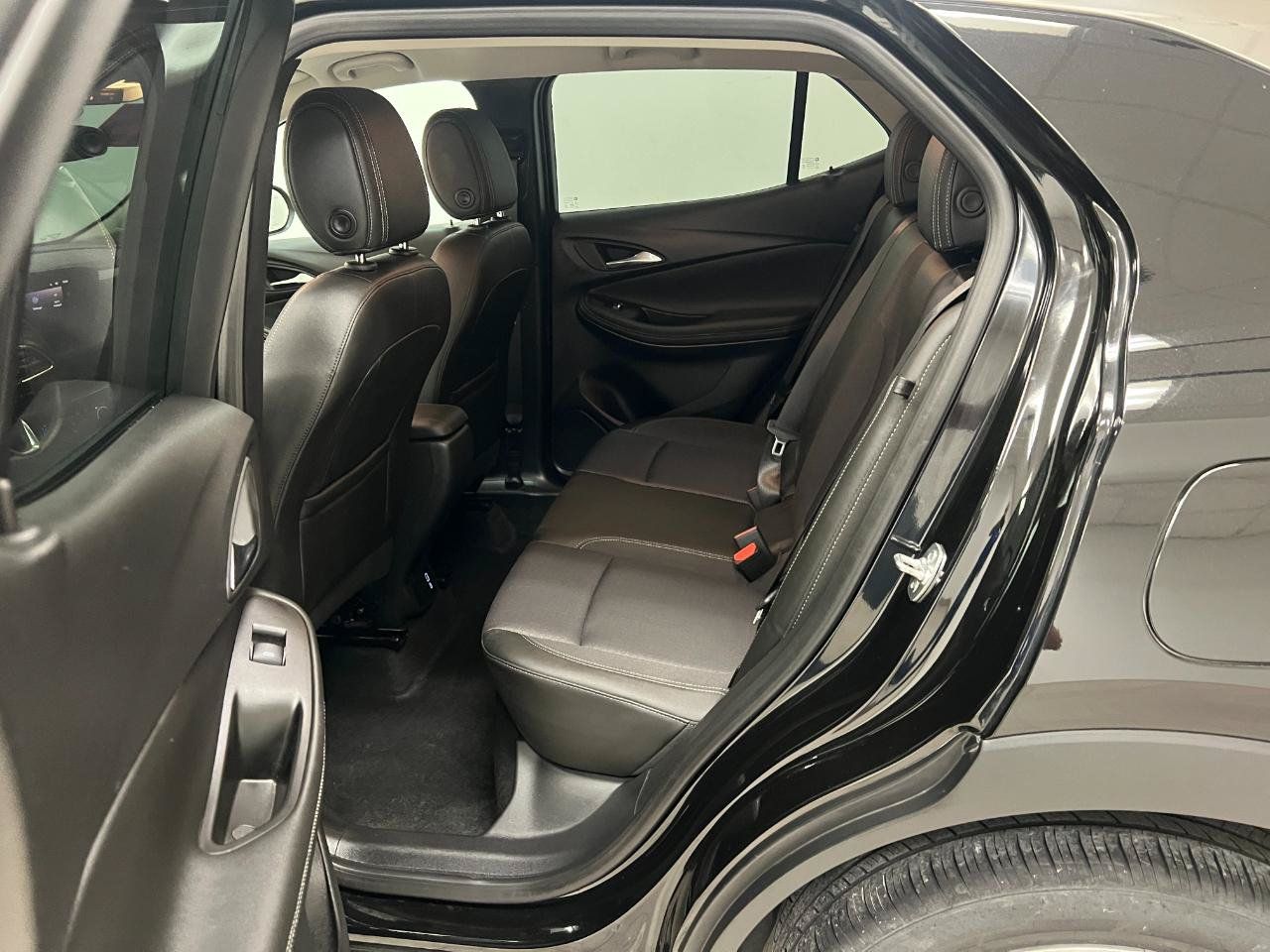 Used 2025 Buick Encore GX Preferred FWD image 28