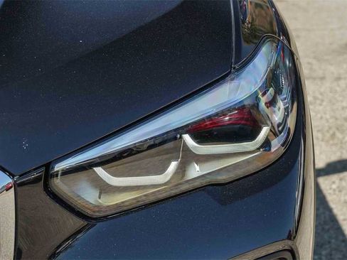 Used 2022 BMW X5 sDrive40i w/ Parking Assistance Package image 8