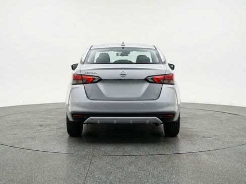 Used 2025 Nissan Versa SV image 7