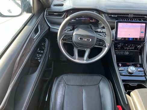 Used 2023 Jeep Grand Cherokee L Overland AWD/4WD image 11