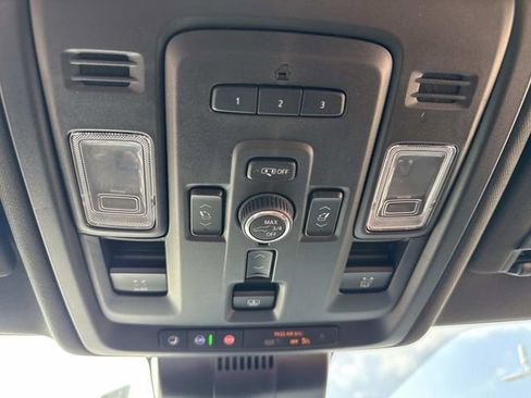 Used 2024 GMC Yukon Denali Ultimate AWD/4WD image 26
