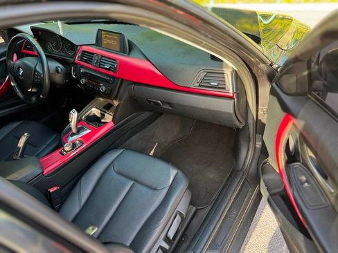 Used 2014 BMW 320i Sedan RWD image 27
