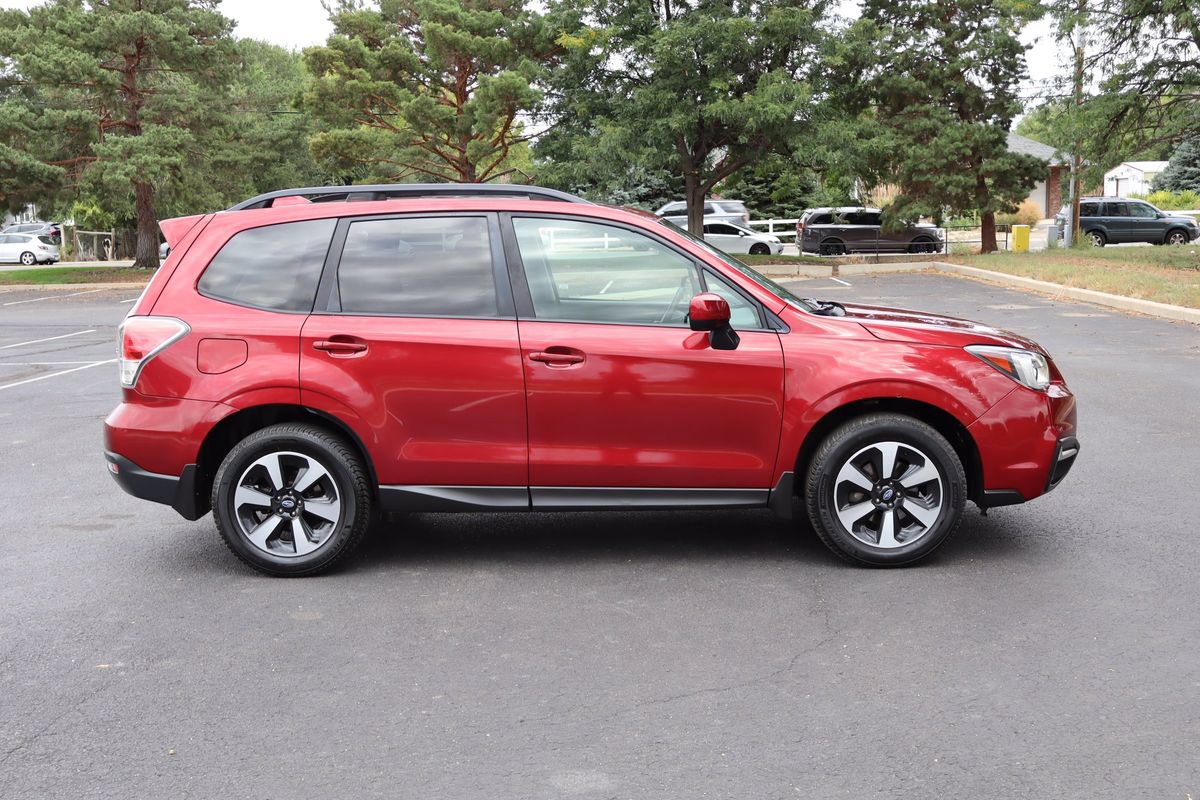 Used 2018 Subaru Forester 2.5i Premium AWD/4WD image 3