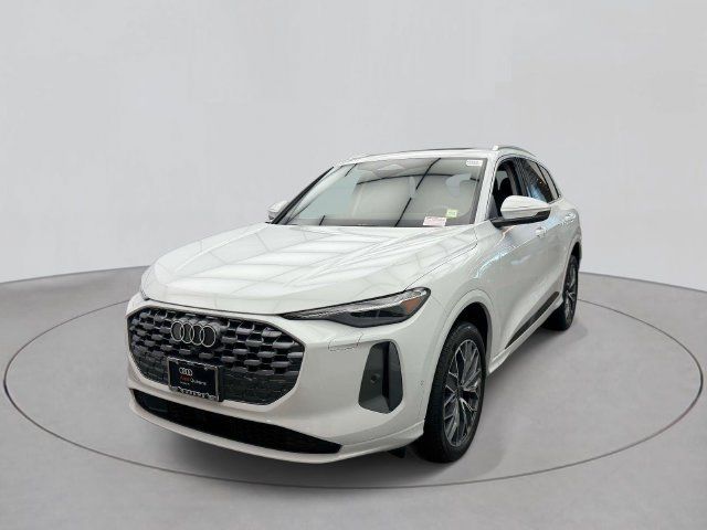 Used 2025 Audi Q5 Premium Plus w/ Premium Plus AWD/4WD image 1