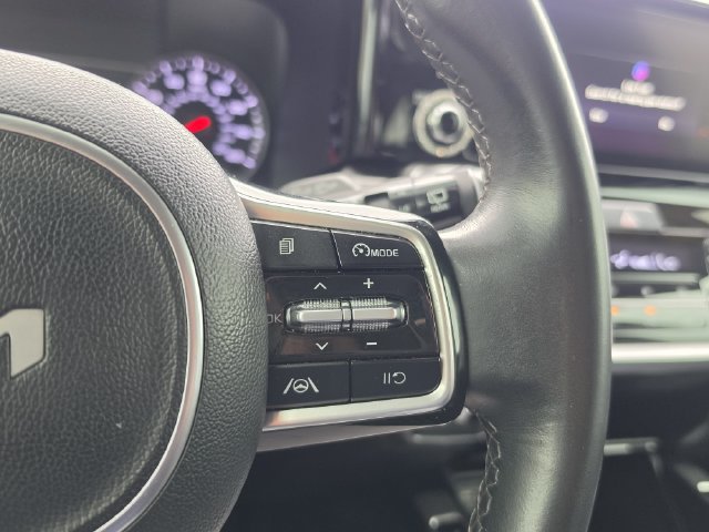 Used 2022 Kia Sorento S FWD image 21