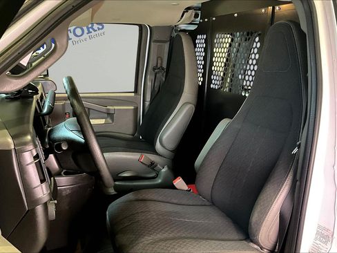 Used 2025 GMC Savana 2500 w/ Driver Convenience Package RWD image 22